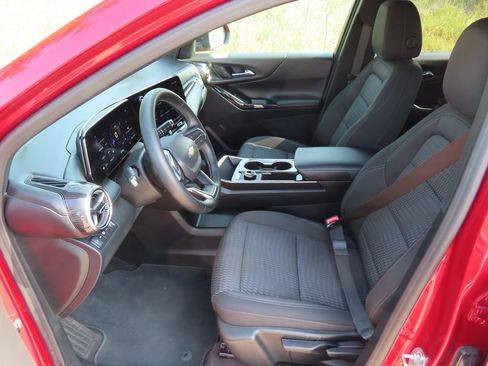 Certified 2026 Chevrolet Equinox LT AWD/4WD image 21