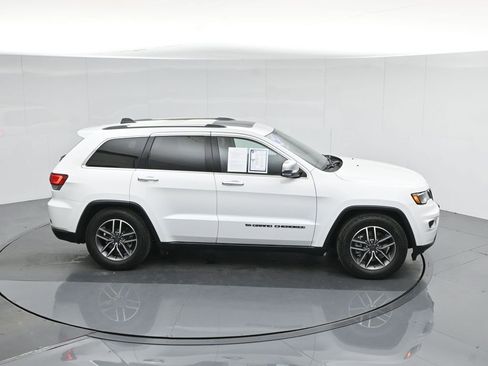 Used 2022 Jeep Grand Cherokee Limited w/ Tech Group image 57