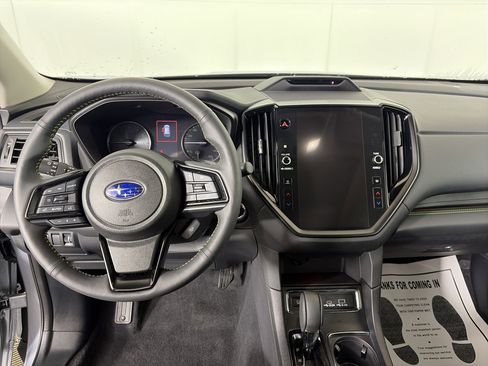 Used 2025 Subaru Ascent Bronze Edition w/ Popular Package #2 image 3