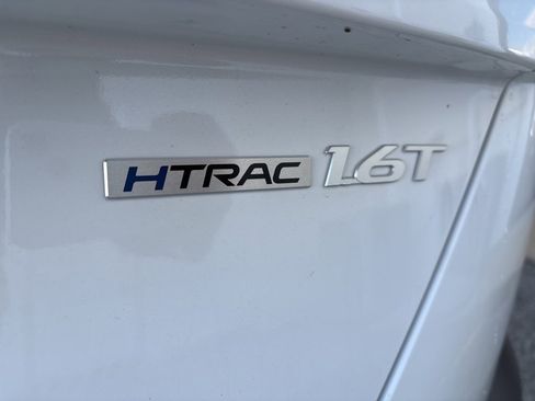 New 2026 Hyundai Kona SEL Premium image 8