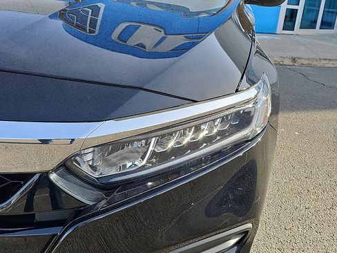 Used 2019 Honda Accord LX image 9