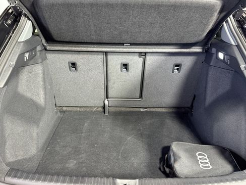 Used 2025 Audi Q4 e-tron Premium w/ Convenience Package image 24