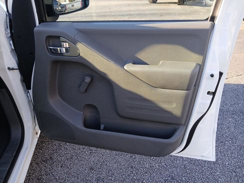 Used 2019 Nissan Frontier S image 13