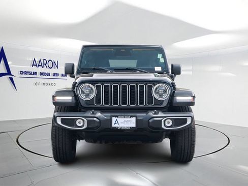 Used 2025 Jeep Wrangler Unlimited Sahara w/ Safety Group AWD/4WD image 4