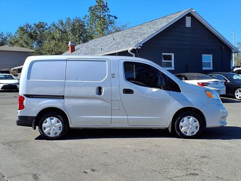 Used 2021 Nissan NV200 S image 8