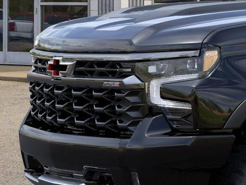 New 2026 Chevrolet Silverado 1500 ZR2 image 37