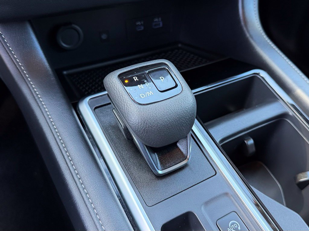 Certified 2025 Nissan Pathfinder SL FWD image 18