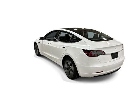 Certified 2023 Tesla Model 3 Standard Range RWD image 4