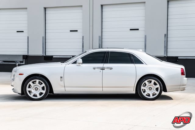 Used 2014 Rolls-Royce Ghost RWD image 46