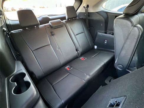 Used 2020 Toyota Highlander Limited image 30