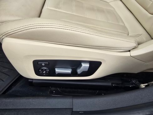 Used 2021 BMW 330e xDrive w/ Premium Package AWD/4WD image 17