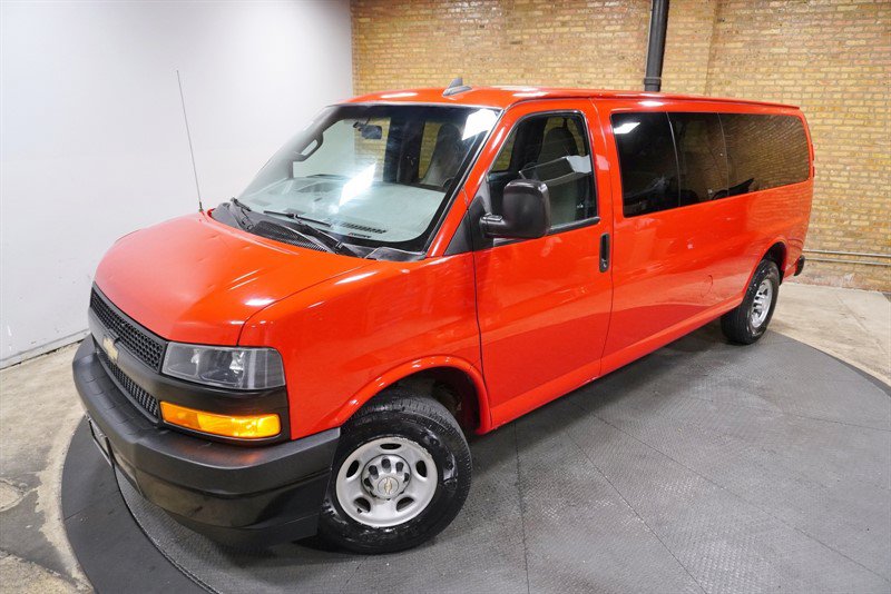 Used 2020 Chevrolet Express 3500 LS RWD image 2