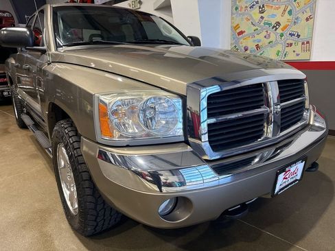 Used 2006 Dodge Dakota Laramie w/ Trailer Tow Group image 64