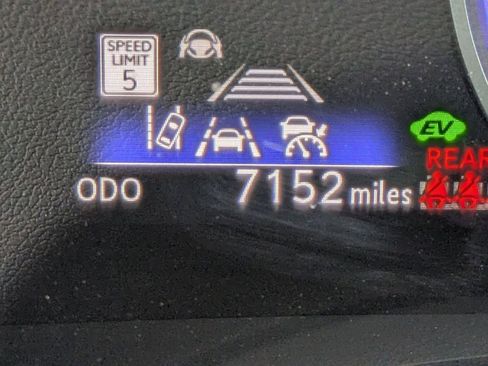 Used 2026 Lexus NX 350h 350h Premium image 5