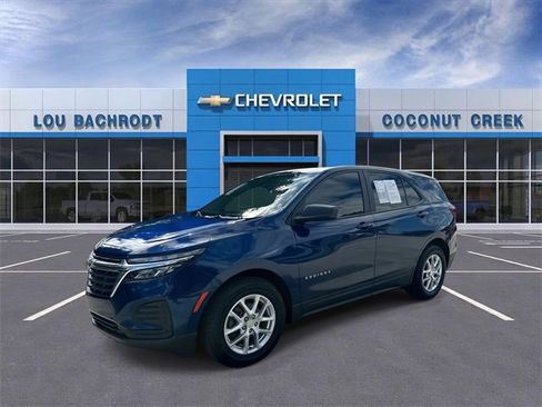 Used 2023 Chevrolet Equinox LS image 4