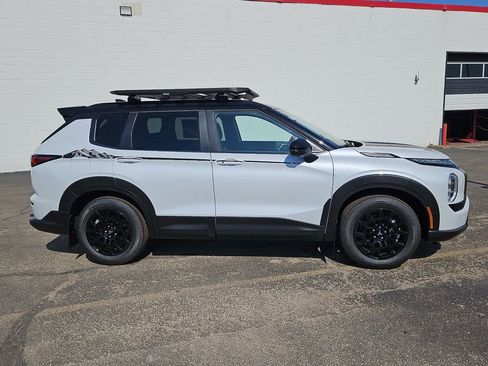 New 2025 Mitsubishi Outlander Trail Edition image 15