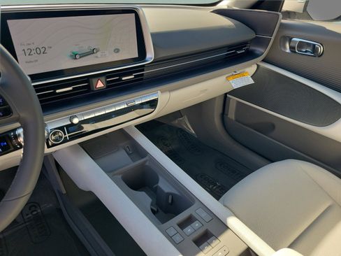 New 2025 Hyundai Ioniq 6 SEL image 28