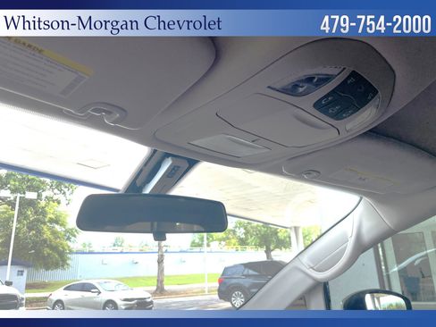 Used 2022 Chrysler Voyager LX image 38