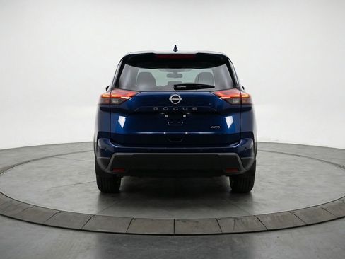 Used 2025 Nissan Rogue SV FWD image 7