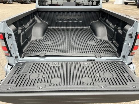 New 2026 Nissan Frontier SV w/ Tow Package image 7