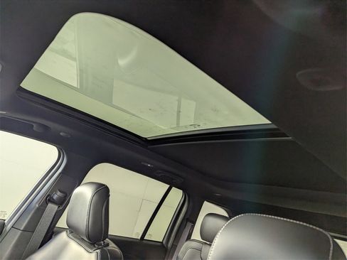 New 2025 Jeep Grand Cherokee Limited w/ Trailer Tow Package image 12