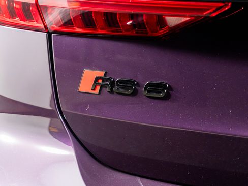Used 2025 Audi RS 6 performance image 12