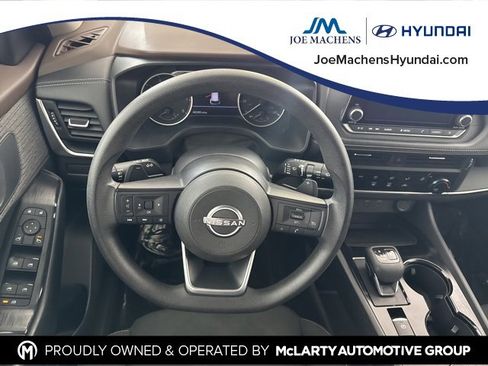 Used 2023 Nissan Rogue S image 26