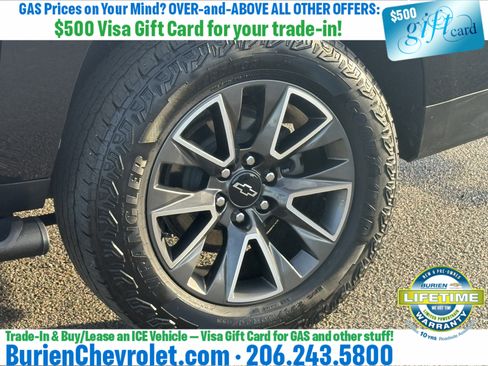 Used 2023 Chevrolet Suburban Z71 AWD/4WD image 30