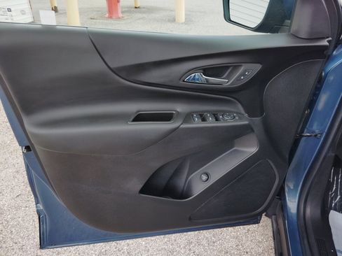 Used 2024 Chevrolet Equinox LT AWD/4WD image 12