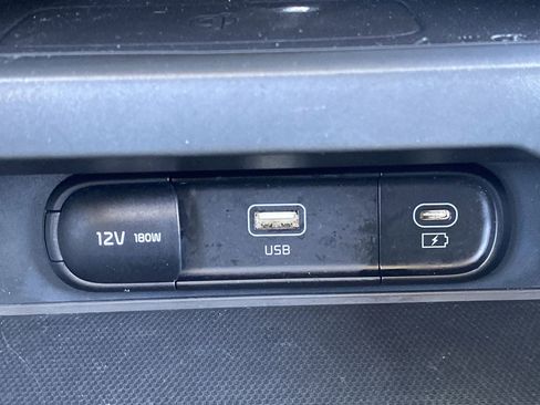 Certified 2024 Kia Soul GT-Line FWD image 28