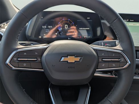New 2026 Chevrolet Equinox LT FWD image 23