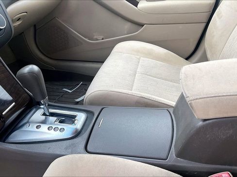 Used 2011 Nissan Altima 2.5 S w/ Convenience Pkg image 19
