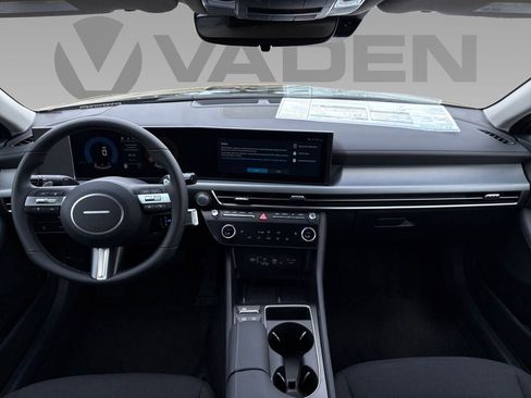 New 2026 Hyundai Sonata SEL FWD image 2