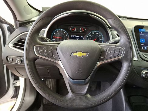 Used 2025 Chevrolet Malibu LS image 20