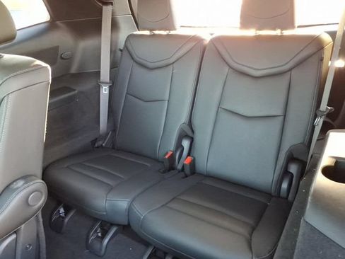 Used 2024 Cadillac XT6 Premium Luxury w/ Technology Package AWD/4WD image 20