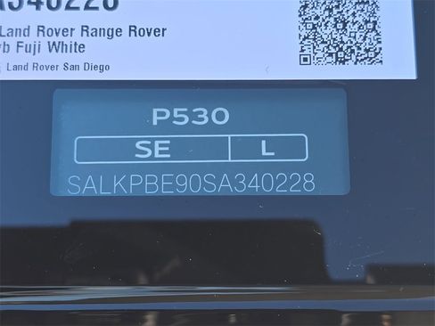 New 2025 Land Rover Range Rover Long Wheelbase SE image 37