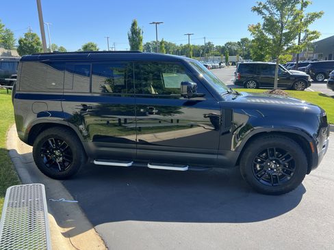 Certified 2024 Land Rover Defender 110 S AWD/4WD image 8