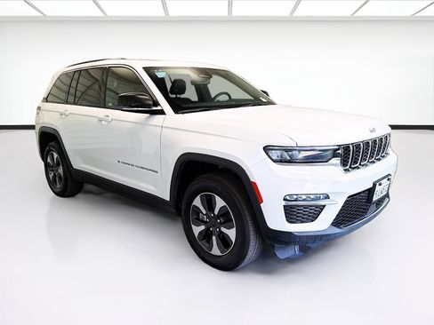 Used 2024 Jeep Grand Cherokee Limited 4xe AWD/4WD image 3