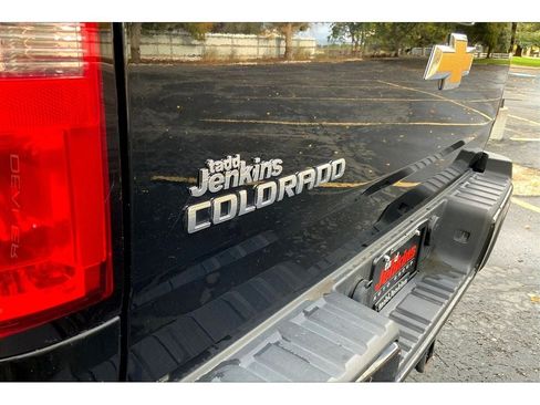 Used 2017 Chevrolet Colorado Z71 image 9