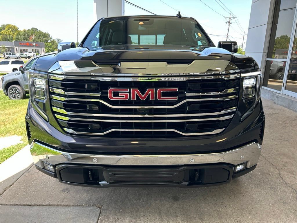 Certified 2024 GMC Sierra 1500 SLT AWD/4WD image 3