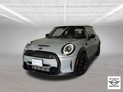 Used 2023 MINI Cooper S FWD image 1