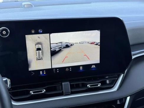 Used 2025 Chevrolet Equinox LT w/ Convenience Package II AWD/4WD image 26