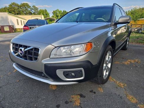 Used 2011 Volvo XC70 T6 AWD/4WD image 1