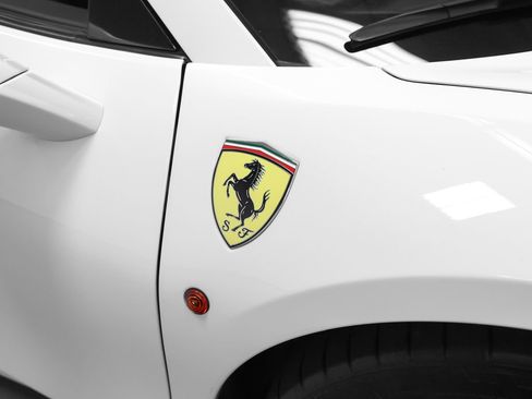 Certified 2018 Ferrari 488 Spider RWD image 8