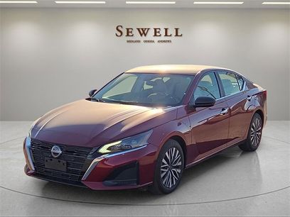 Used 2024 Nissan Altima 2.5 SV