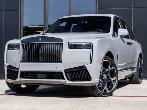 New 2026 Rolls-Royce Cullinan Black Badge image 1