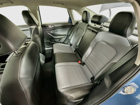 Used 2025 Volkswagen Jetta SE FWD image 26