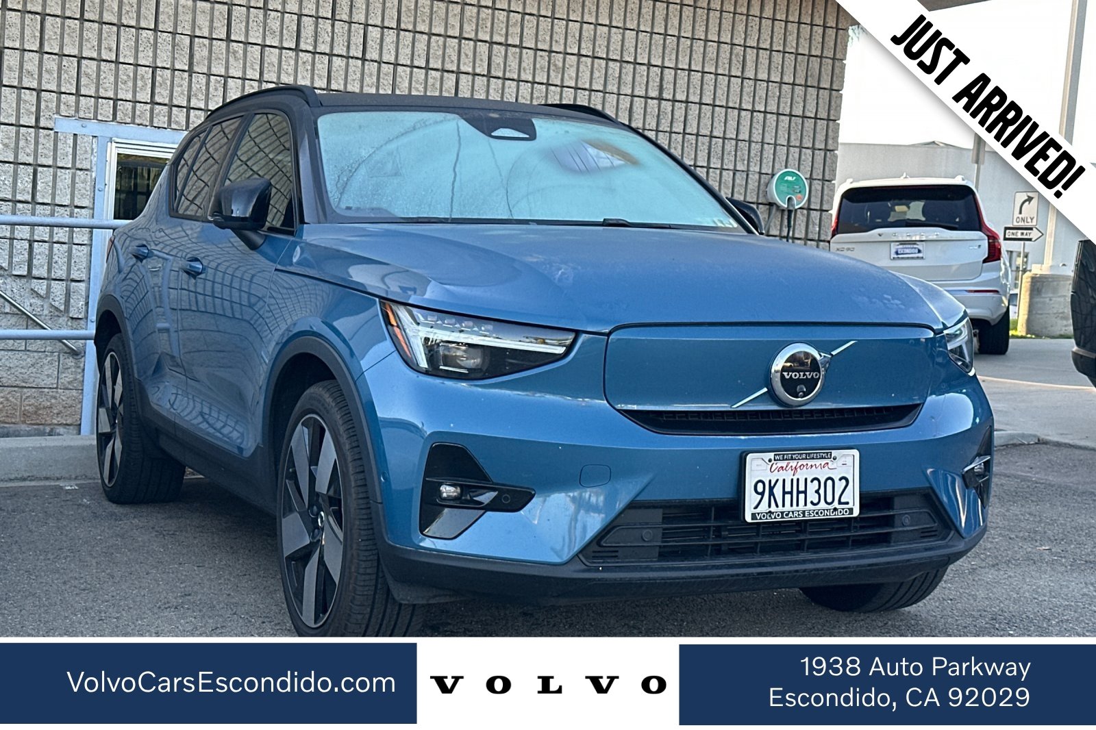 Certified 2024 Volvo XC40 Recharge Plus w/ Protection Package Premier RWD image 1