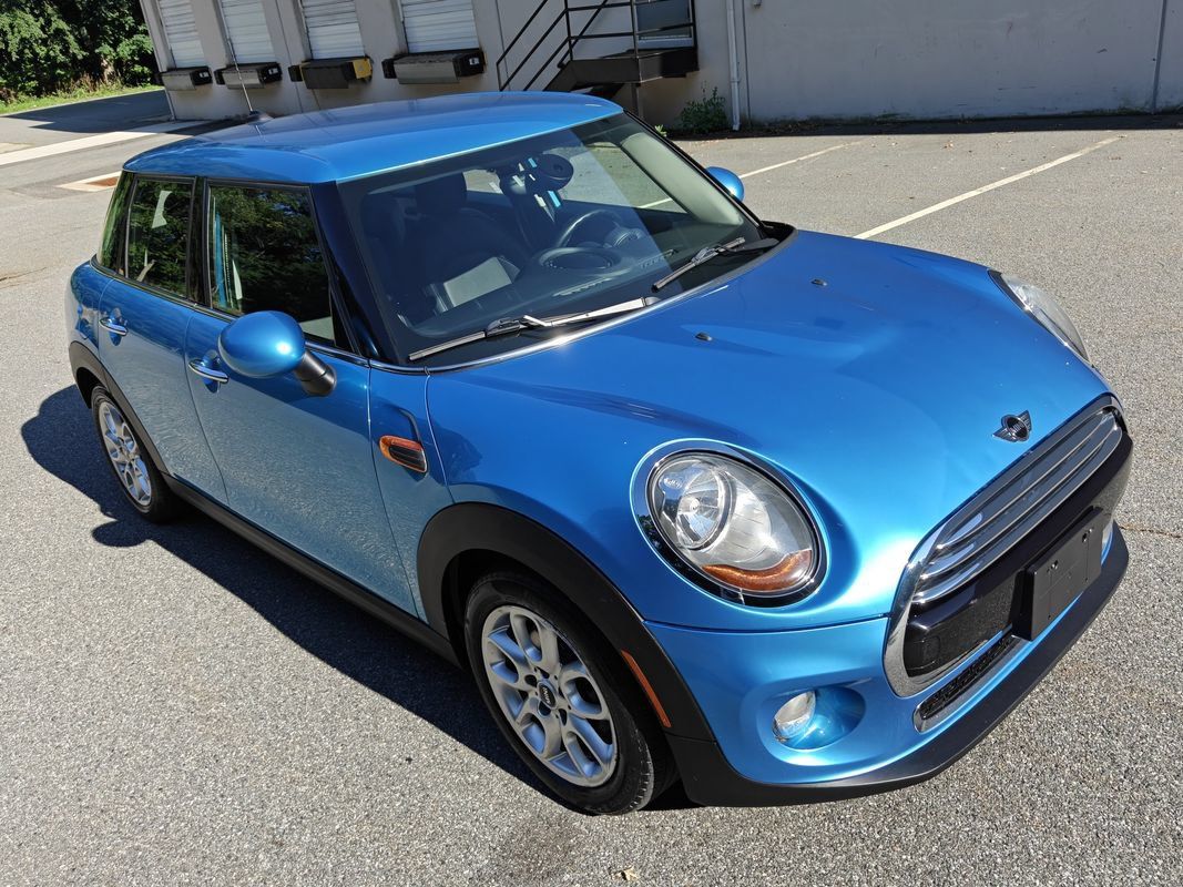 Used 2018 MINI Cooper 4-Door Hardtop FWD image 29