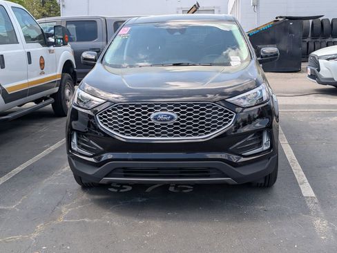 Used 2024 Ford Edge SEL w/ Convenience Package image 5